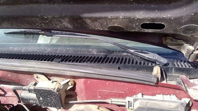 1988 Gmc Sierra 2500 Driver Left Windshield Wiper Arm Oem Blade Lever 22110157