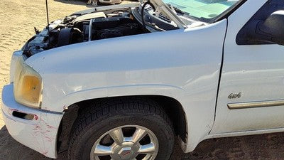 2002-2009 Gmc Envoy Driver Left Front Fender Oem White 50U 12477995