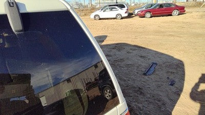 08 Navigator Passenger Right Rear Corner Moulding On Quarter Panel Pv White