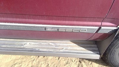 1988 Gmc Sierra 2500 Passenger Right Front Moulding From Door Oem Trim Strip