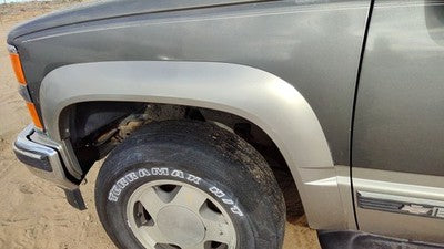 1992-1999 Chevy Suburban Driver Left Front Flare Moulding From Fender Oem