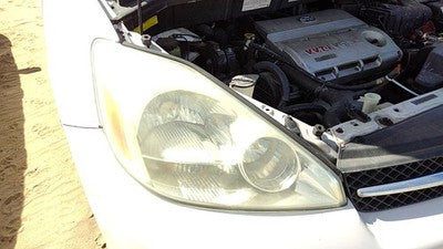 2004-2005 Toyota Sienna Passenger Right Head Light Oem Front Lamp 81110Ae010