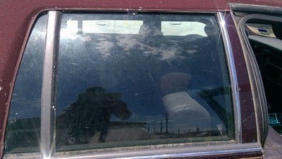 93 Cadillac Fleetwood Passenger Right Rear Side Window Door Glass Oem Back
