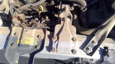 1997-2005 Chevy Venture Pair Of Upper Radiator Support Brackets Motor Mounts Oem