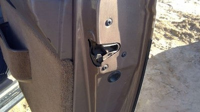 1995 Chevy Astro Passenger Right Front Door Latch With Rods/Cables Oem