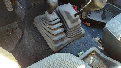 1995 Nissan Pathfinder Shifter Boot Only Oem 4X4 5 Speed Manual Trans