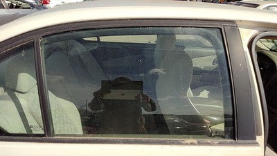 04-08 Chevy New Style Malibu Passenger Right Rear Side Window Door Glass Back
