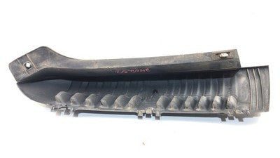 2001 Chevy Tahoe Passenger Right Rear Moulding On Quarter Panel Oem 15765114