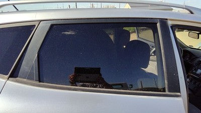 2008-2015 Nissan Rogue Passenger Right Rear Side Window Door Glass Oem Back