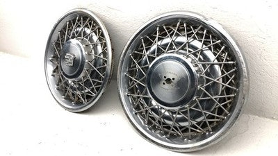 1980-1984 Deville Sedan Hub Cap Wheel Cover Oem