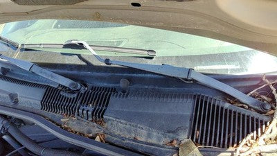 1998-05 Chevy Cavalier Driver Left Windshield Wiper Arm Oem Blade Lever 22711471