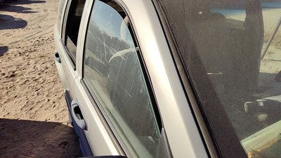 1999-2004 Jeep Grand Cherokee Passenger Right Front Side Window Door Glass Oem