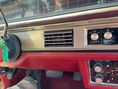 1986-1988 Olds 88 Passenger Dash Trim Bezel With Heater Ac Vents Oem Red
