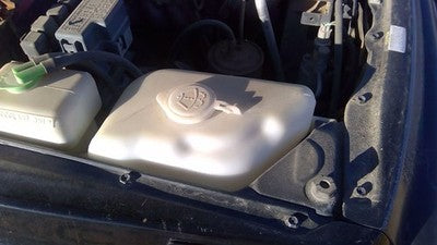1996 Geo Tracker Windshield Washer Fluid Reservoir With Pump Oem Wiper Tank