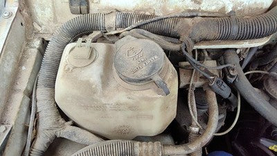 1992 Jeep Cherokee Windshield Washer Fluid Reservoir With Pump Oem Wiper Tank