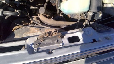 1987-1991 Chevy G20 Van Hood Latch Assembly With Bracket Oem 15600482