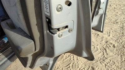 1994 Jeep Grand Cherokee Passenger Right Rear Door Latch With Rods/Cables Back
