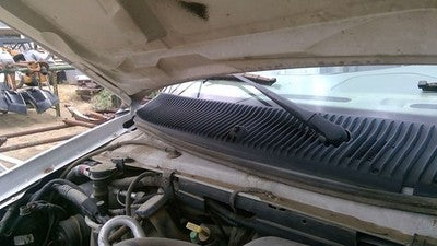 2002 Ford Van E450 Windshield Wiper Cowl Vent Trim Panel Oem Grille