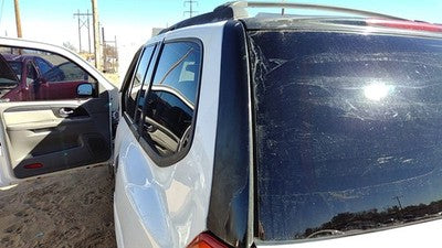 2007 Gmc Envoy Driver Left Rear Corner Moulding On Quarter Panel Oem
