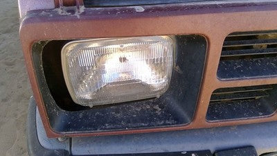 1981-1987 Isuzu Pup Pickup Passenger Right Head Light Front Lamp With Bracket