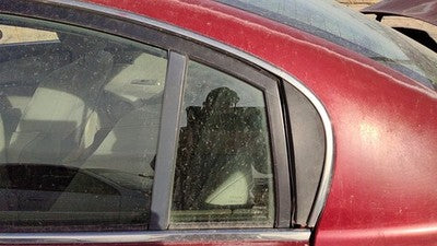 2002-2006 Nissan Altima Driver Left Rear Vent Window Back Door Glass With Frame