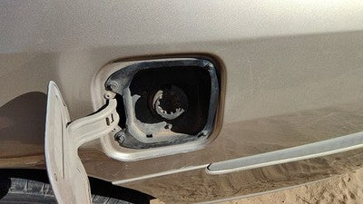 2000-2005 Chevy Impala Fuel Filler Neck Assembly With Gas Cap Oem