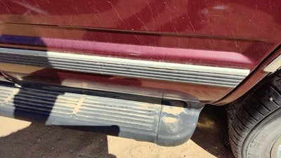 1999-2000 Gmc Yukon Driver Left Rear Moulding From Door Oem Back Trim Strip