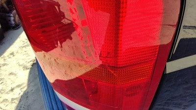 2005-2009 Land Rover Lr3 Passenger Right Tail Light Brake Lamp Oem Rear Cracked