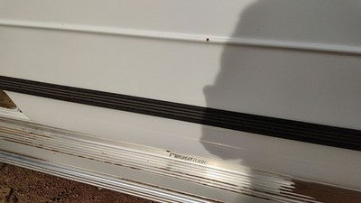 1995 Gmc Van 3500 Driver Left Rear Moulding On Quarter Panel Oem