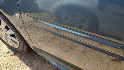 04-08 Grand Prix Driver Left Front Moulding From Door Trim Stealth Gray 46U