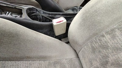 1999 Saturn Sl2 Driver Left Front Seat Belt Buckle Receiver Oem Gray