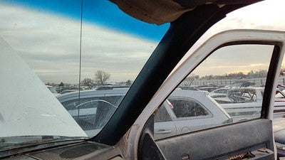 91 Chevy Silverado 1500 Passenger Right A Pillar Trim Windshield Post Panel Blue