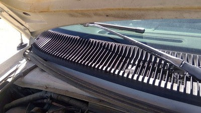 1993 Ford Van E150 Windshield Wiper Cowl Vent Trim Panel Oem Grille