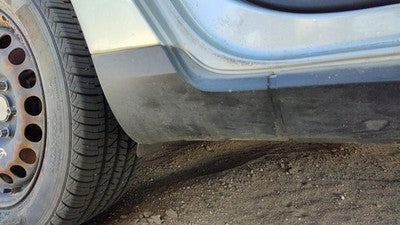 2007 Vw Passat Passenger Right Rear Moulding On Quarter Panel Oem
