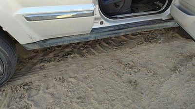 07-10 Grand Cherokee Passenger Right Lower Rocker Panel Moulding Side Skirt Oem