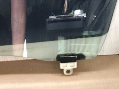 1998-2002 Toyota Corolla Passenger Right Front Side Window Door Glass Oem