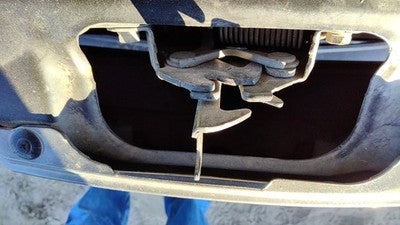 2004-2011 Mitsubishi Endeavor Hood Latch Assembly With Bracket Oem