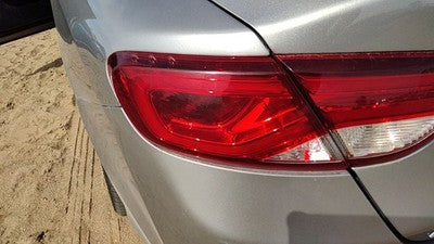 2015-2016 Chrysler 200 Driver Left Tail Light Brake Lamp Oem Rear Outer Quarter