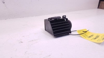 2006 Mitsubishi Endeavor Center Right Dash Air A/C Vent Oem
