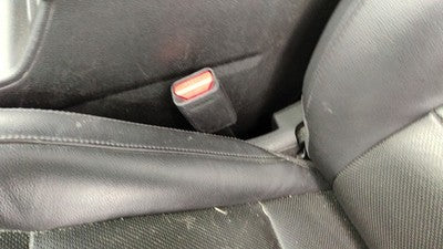 2016 17 Hyundai Tucson Driver Left Front Seat Belt Buckle Receiver Oem Black Try