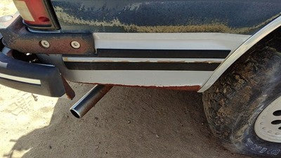 1994 Chevy S10 Blazer Passenger Right Rear Moulding On Quarter Panel Oem Blue