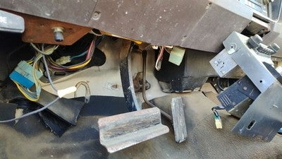 1984 Dodge D350 Gas And Brake Pedal Assembly Automatic Transmission
