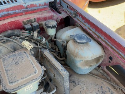 1990 Chevy S10 Pickup Windshield Washer Fluid Reservoir With Pump Oem Wiper Tank