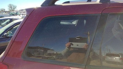 03-06 Mitsubishi Outlander Passenger Right Rear Quarter Glass Back Side Window