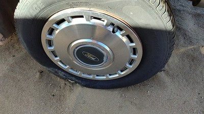 1984-1985 Ford Tempo 13 Hub Cap Wheel Cover Oem 1 E43z1130a