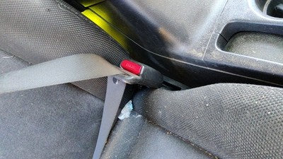 03-04 Mitsubishi Outlander Passenger Right Front Seat Belt Buckle Receiver Black