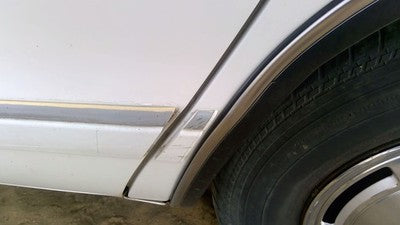 1994 Chevy Caprice Lh Driver Left Rear Moulding On Quarter Panel Oem White