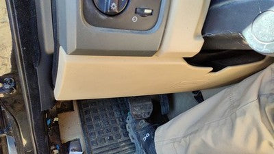 2005-2006 Land Rover Lr3 Lower Dash Under Column Knee Bolster Trim Panel Oem Tan