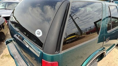 1996 S10 Blazer Passenger Right Rear Moulding On Quarter Panel Oem