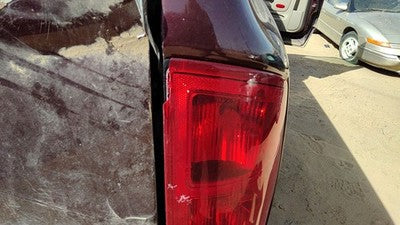 2003-2006 Dodge Ram 2500 Passenger Right Tail Light Brake Lamp Oem Rear Chipped